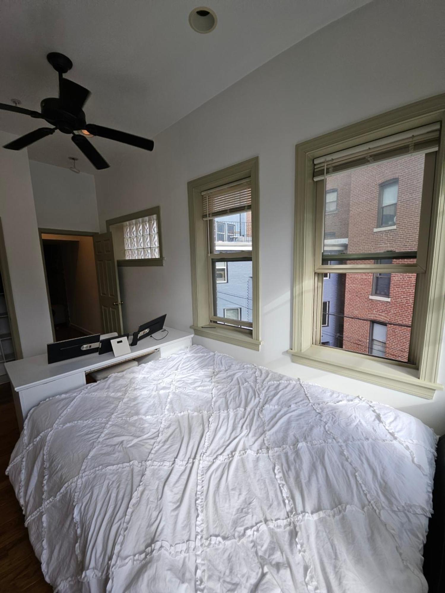Dc Playhouse Bed And Breakfast Hotel วอชิงตัน ภายนอก รูปภาพ