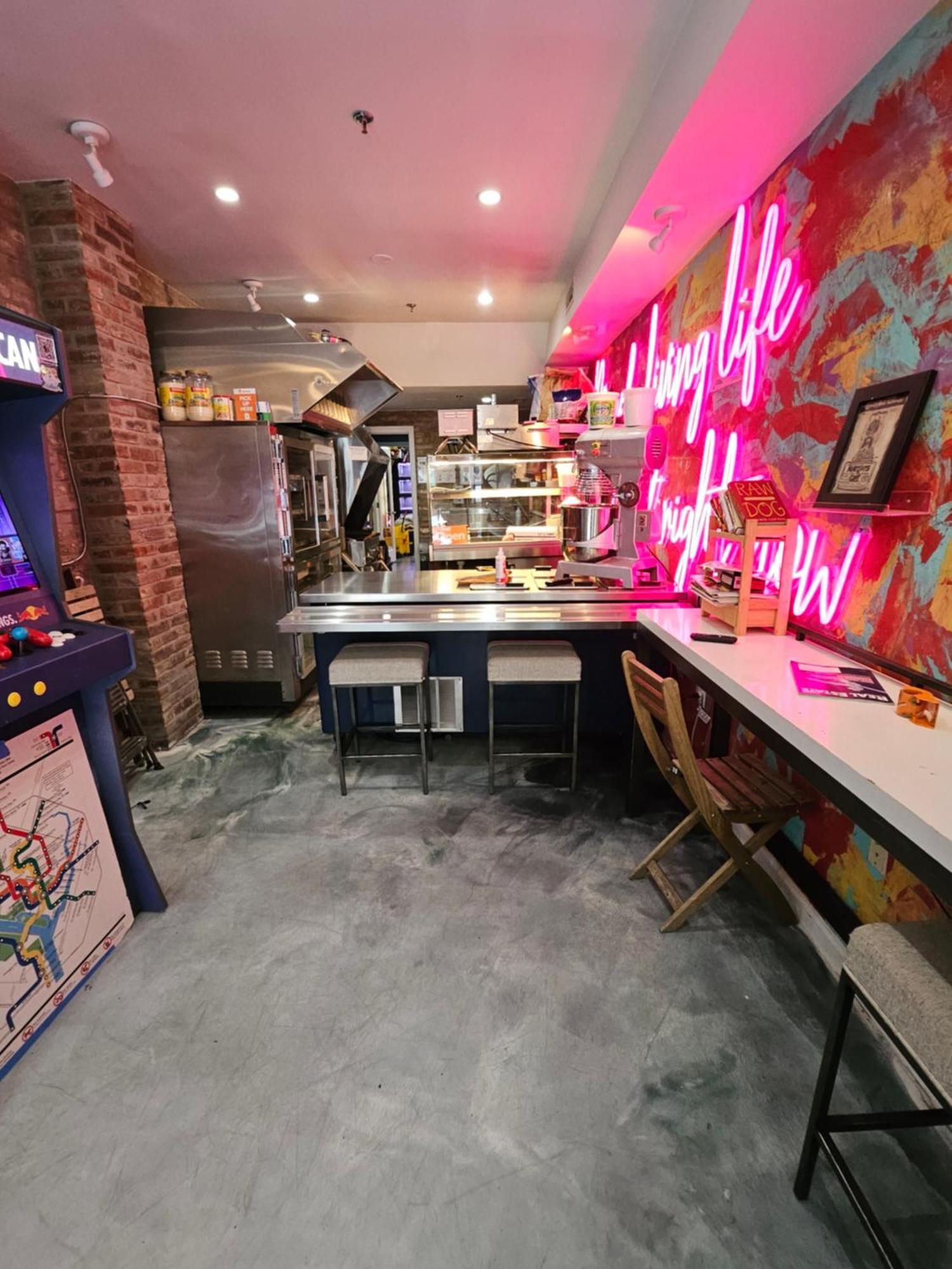 Dc Playhouse Bed And Breakfast Hotel วอชิงตัน ภายนอก รูปภาพ